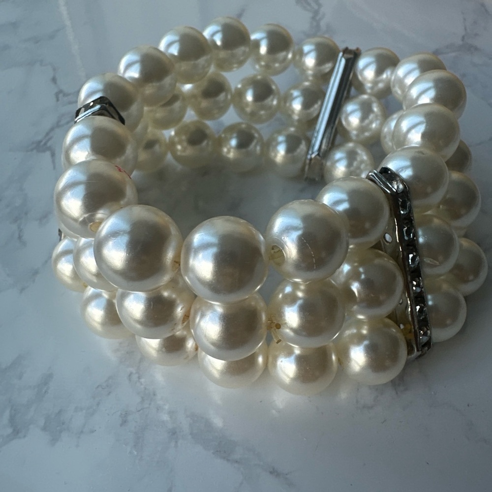 White Pearls, 3 Strands, Stretch Bracelet Silver Tone Crystal Bar Accents